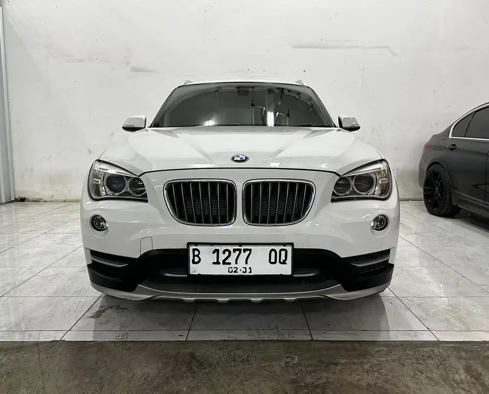 BMW X1 xLine 2015 Km Low Ban RFT Istimewa Seperti Baru