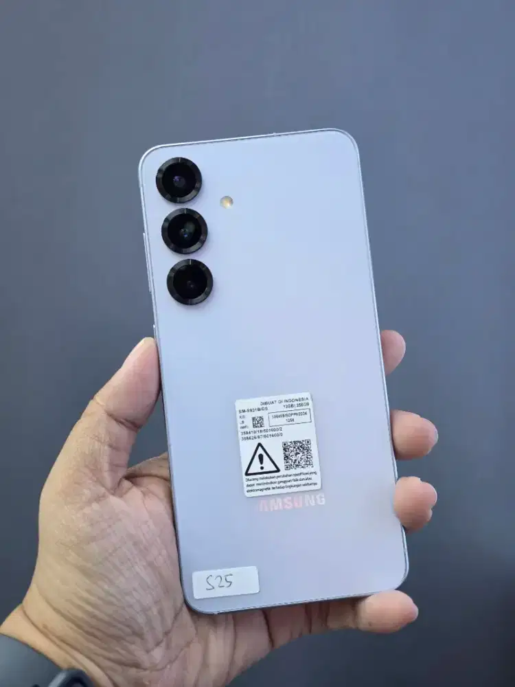 SAMSUNG GALAXY S25 BASIC