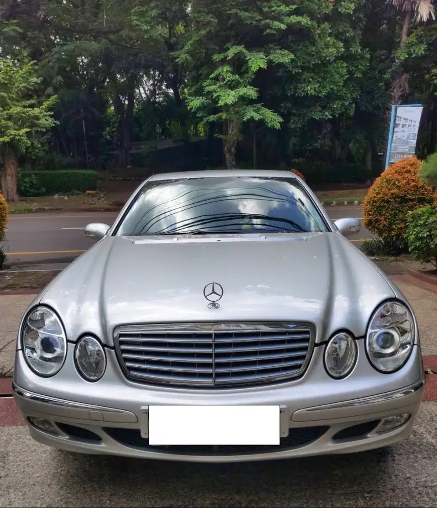 Mercedes Benz E240AT - Jakarta - Tahun 2003