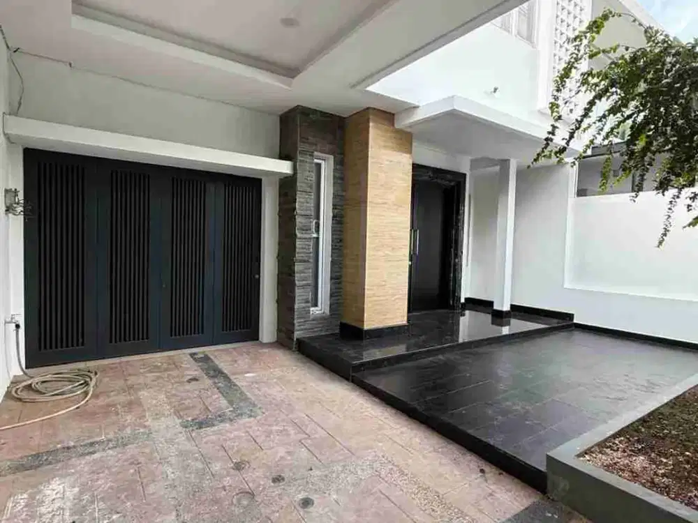 Disewakan Rumah Bagus Katamaran Permai Pik 1