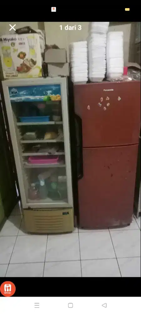 Kulkas dan showcase