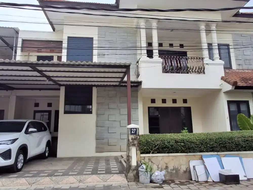 Dijual rumah modern 4 bedroom halaman luas di Denpasar selatan Bali