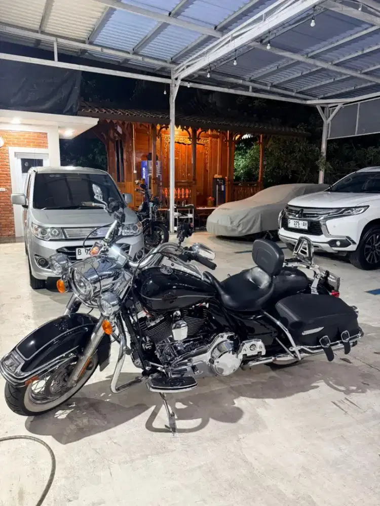 FOR SALE ROADKINH 2010 96ci