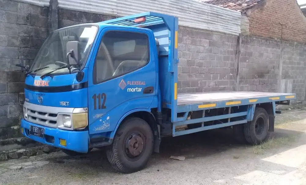 Mobil Toyota Dyna Long Truck Bak Terbuka