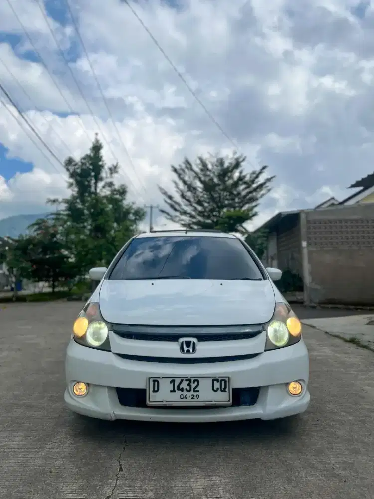 Stream 2.0 Matic sunroof pjk isi putih langka mobil bandung