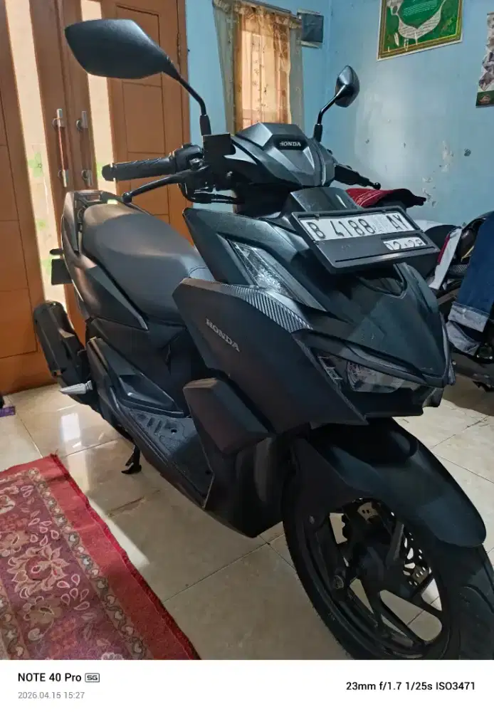 Honda Vario 160 CBS iss 2023 black doff series