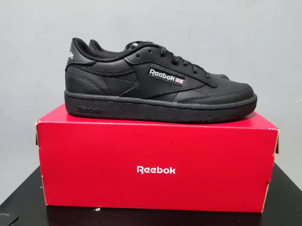 ORI BNIB Reebok Club C Black Charcoal - EU 36.5