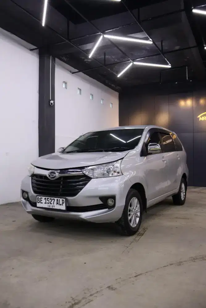 Xenia R manual 2017 original