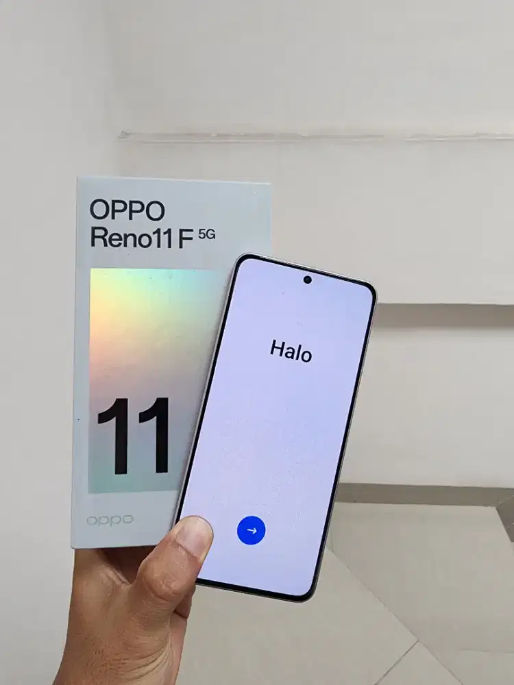 Oppo Reno 11F 5G Ram 8GB/Rom 256GB Ungu Coral