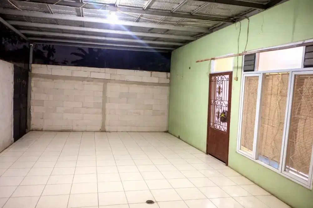 Rumah di kampung siap huni lokasi strategis