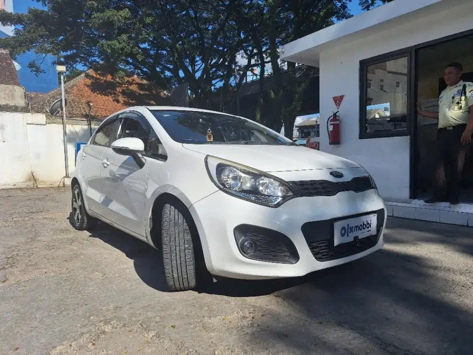 DP MURAH KIA Rio 1.4 Bensin-MT 2014  CUABD