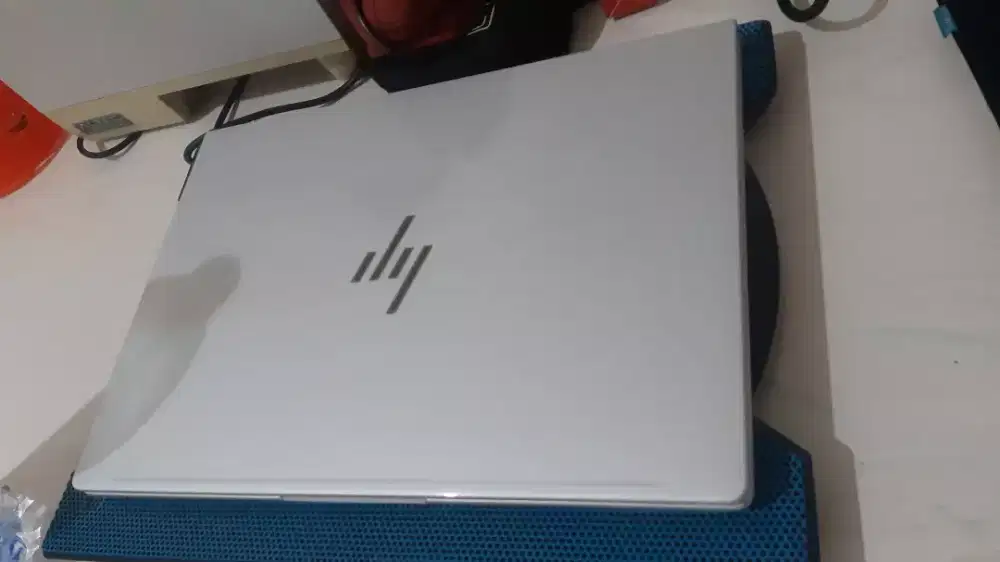Hp Elitebook 8 G1i AI PC