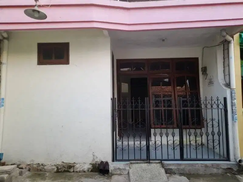Rumah Di Bringin Sambikerep Surabaya Kondisi Terawat Lokasi Strategis
