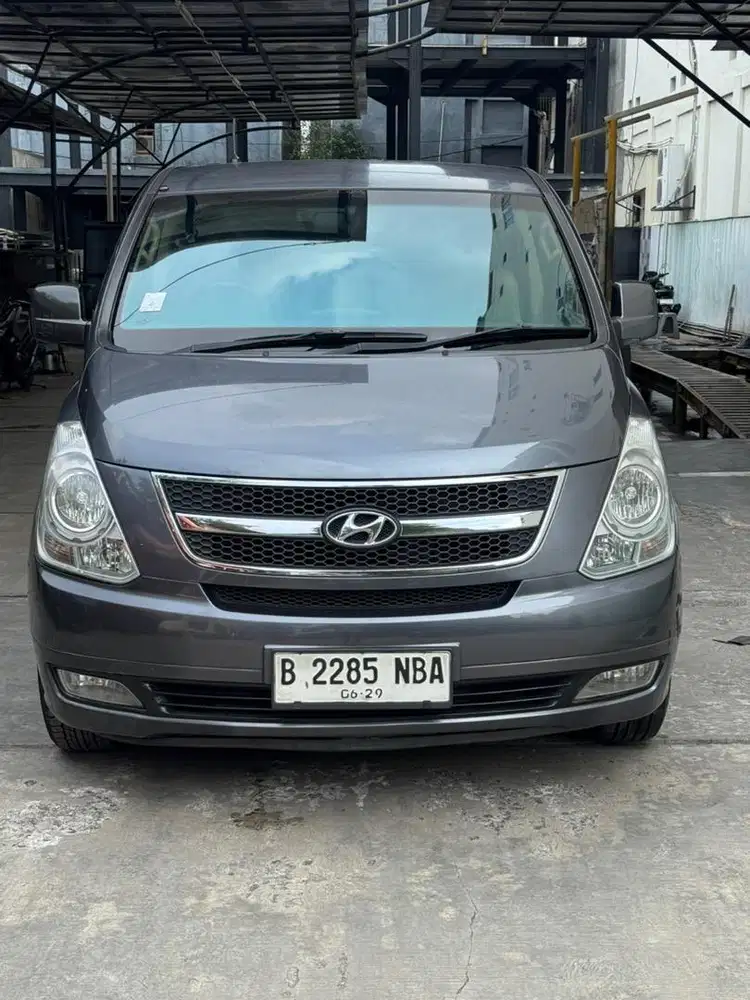 Hyundai H1 XG diesel 2010 automatic harga cash