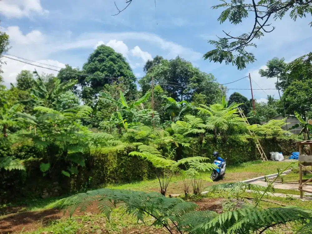 Dijual Tanah sdh masuk akses mobil + 2 unit rumah siap Huni