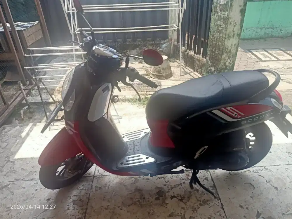 Di jual motor Honda Scoopy non keyless AB Sleman THN 2023 Warna merah