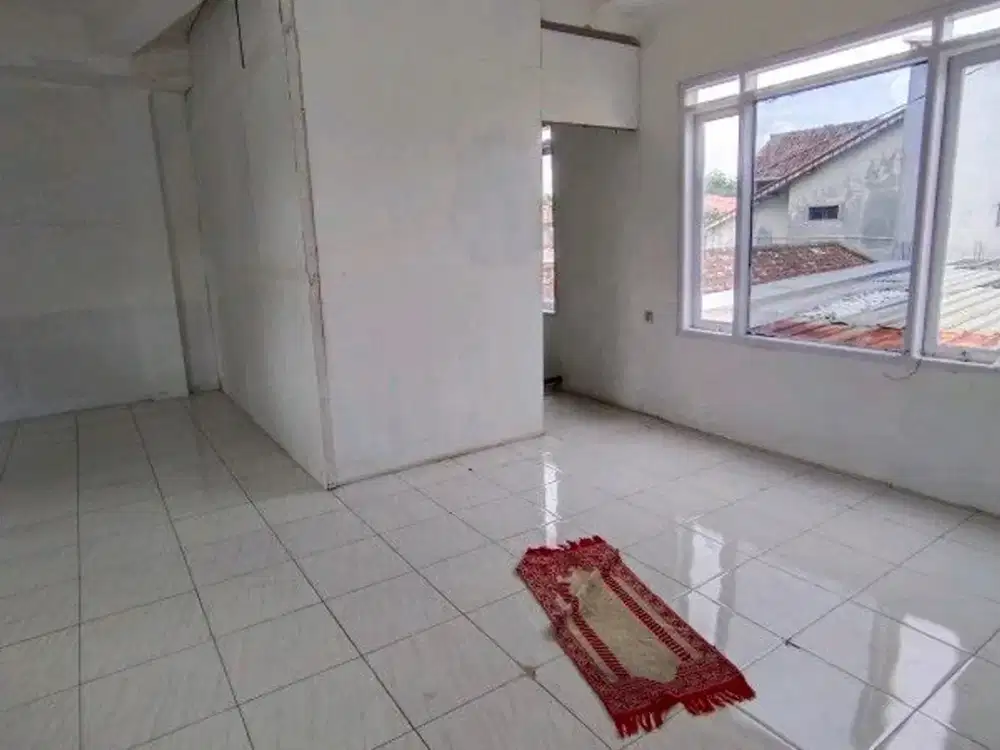 Ruko 2 Lantai di Main Road Abdul Rahman Saleh, Cicendo Ref.05360