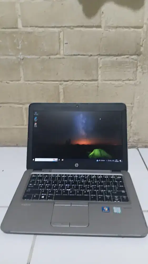 Laptop HP core i5 gen 6 +backlight slim