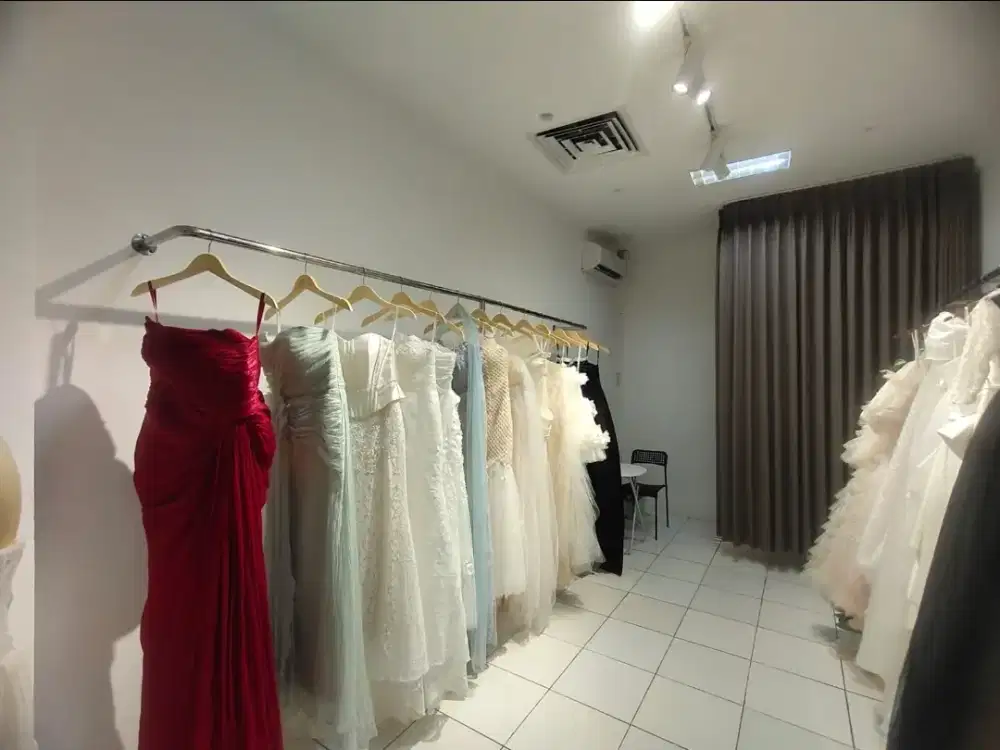 Take Over Usaha Rental Gaun Prewedding (Gaun Baru,Siap Jalan)