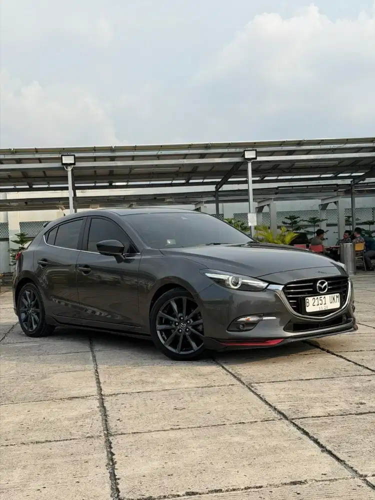 (Km Low 50ribu Record) MAZDA 3 HATCBACK 2.0 SKYAKTIVE AT 2018