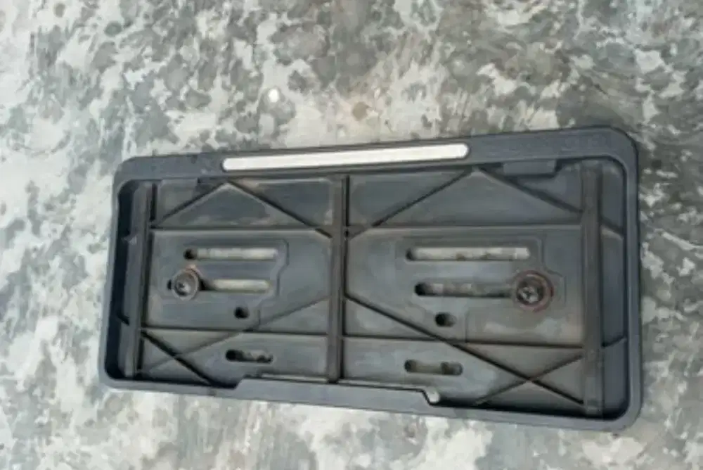 Wadah Plat (hanya 1)