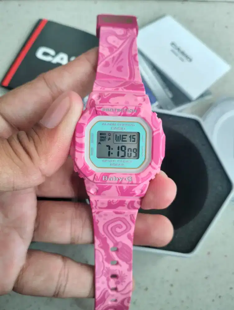 Casio Baby G BGD 560 SLG Limited Edition