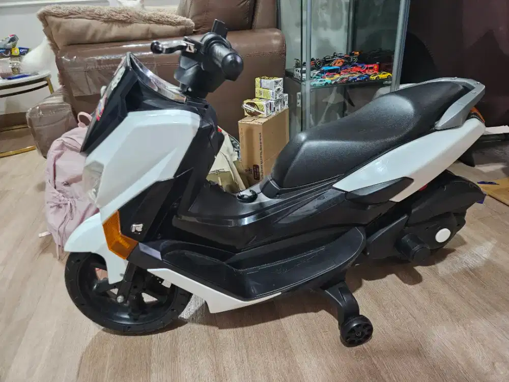 Mainan motor anak carger