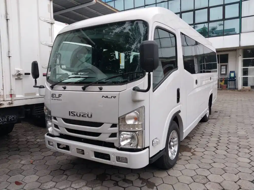 [Mobil Baru] Elf Microbus Long 20 Kursi new Armada Ready stok