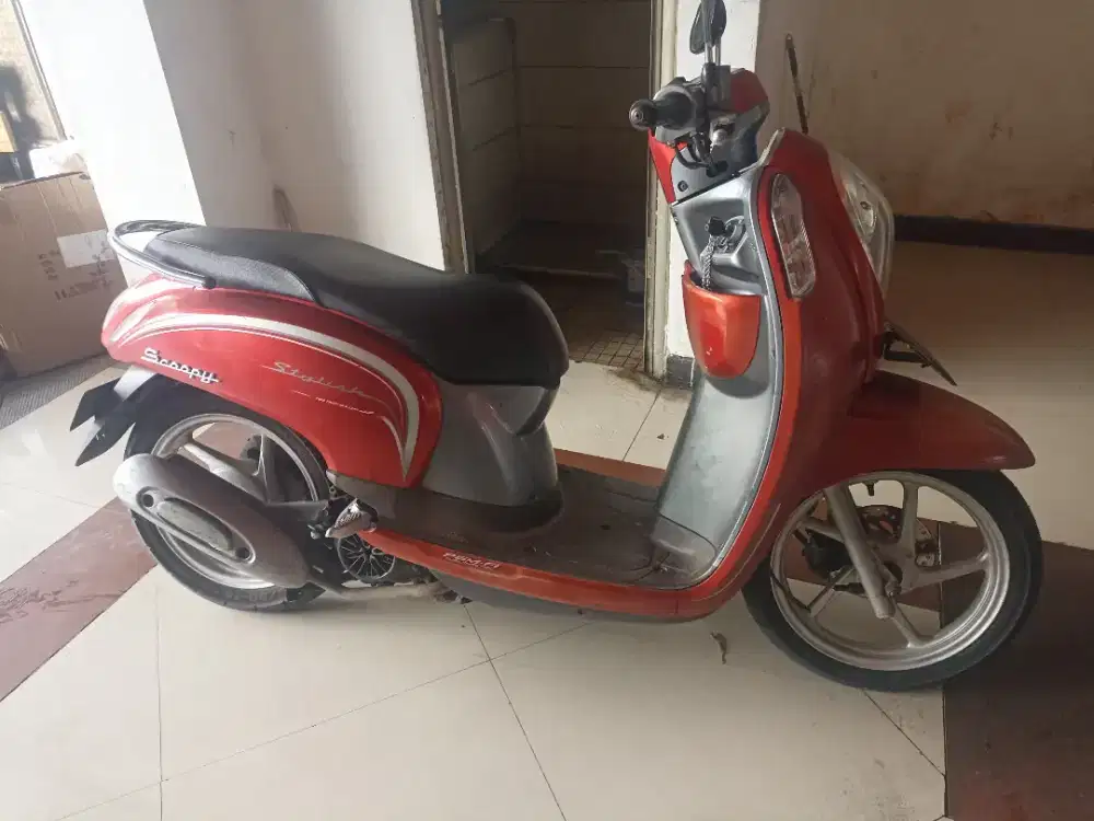 Jual cepat Scoopy 2016 body 80%