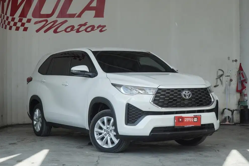 TOYOTA INNOVA ZENIX 2.0 A/T 2024 PUTIH