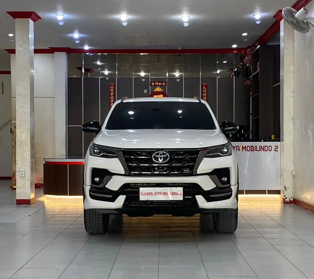 TOYOTA FORTUNER 2.8 VRZ GR SPORT 4X2 TURBO DIESEL AUTOMATIC 2023