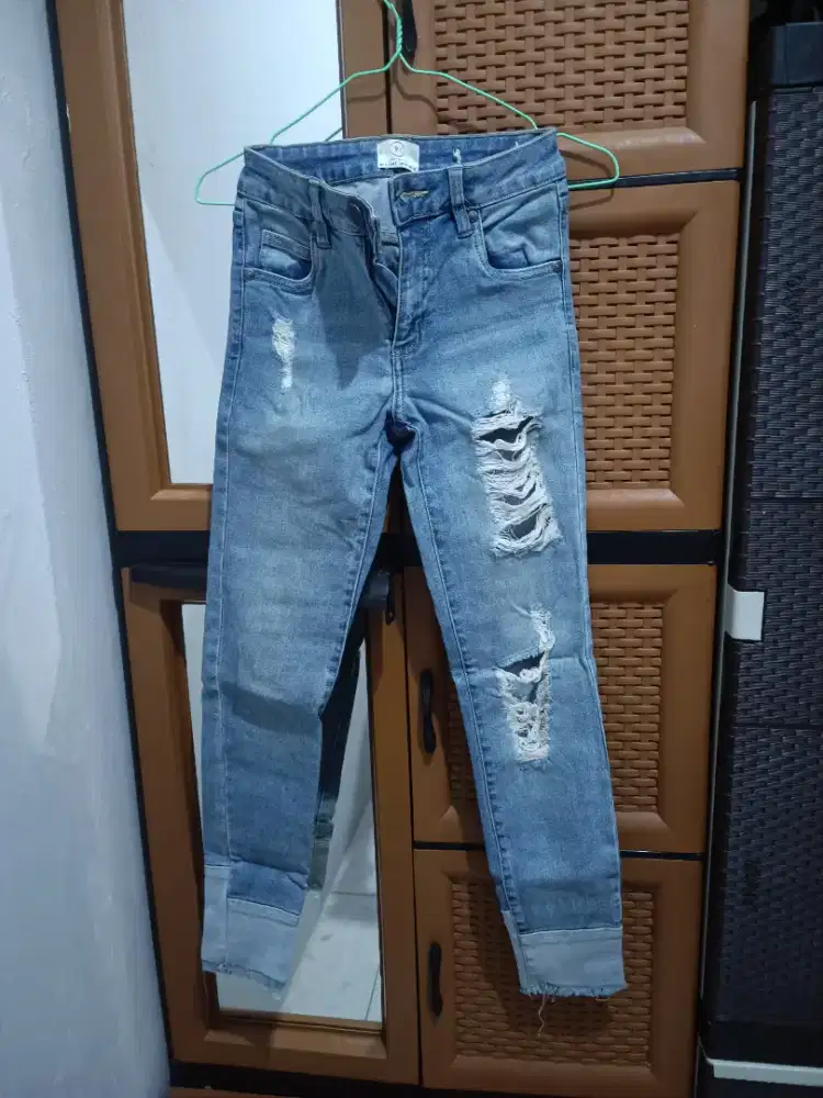 Prelove celana jeans