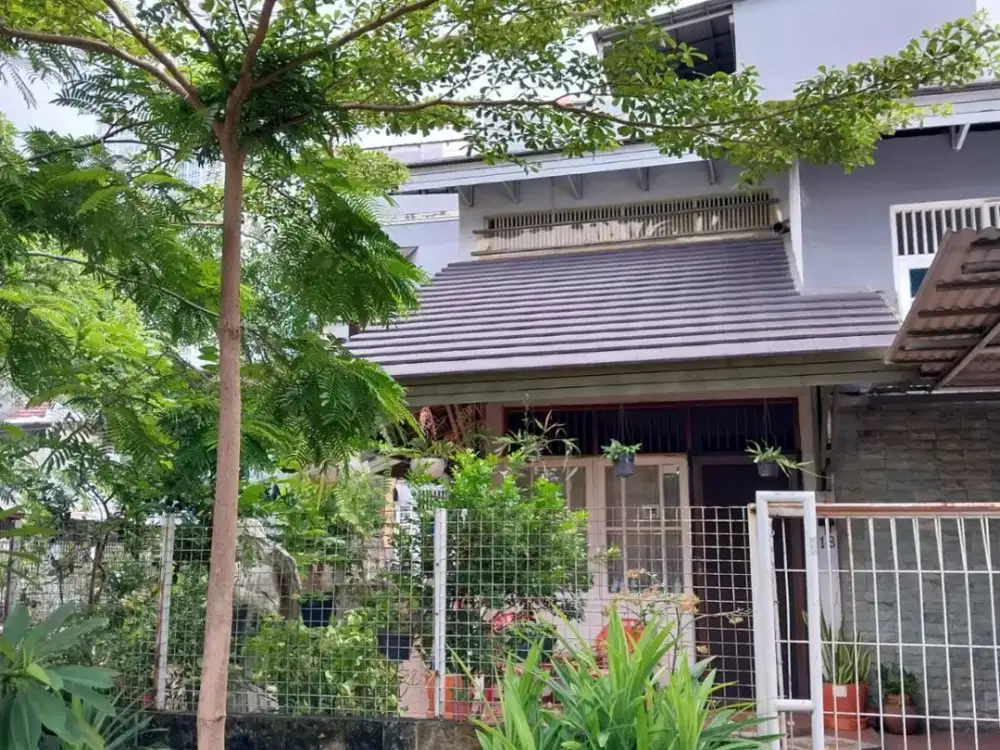 Rumah di Taman Pegangsaan Indah – Kelapa Gading
