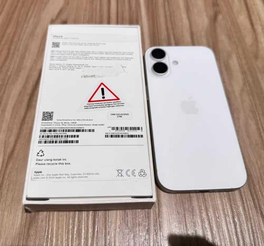 Iphone 16 resmi ibox 128 GB bukan pro max second bekas like new