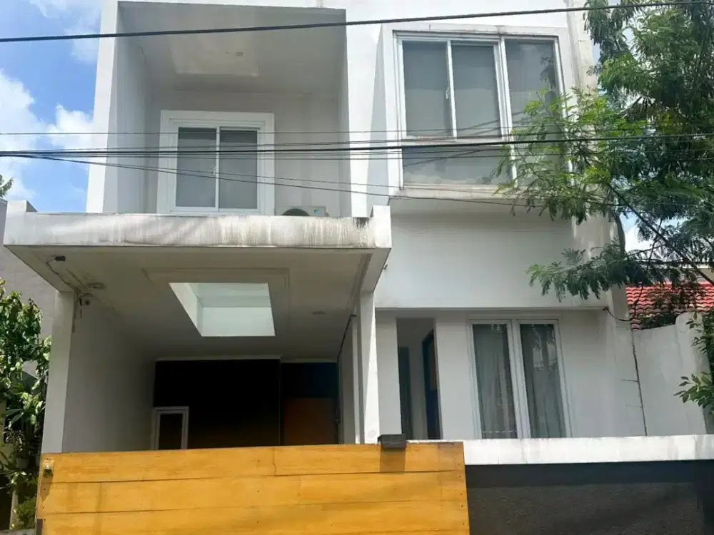 DIJUAL RUMAH 2 LANTAI KENCANA LOKA BSD