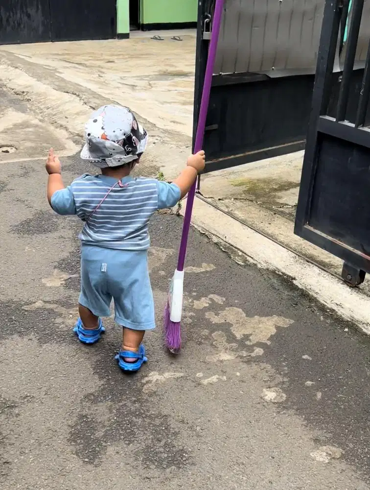 Part time ARt-Momong