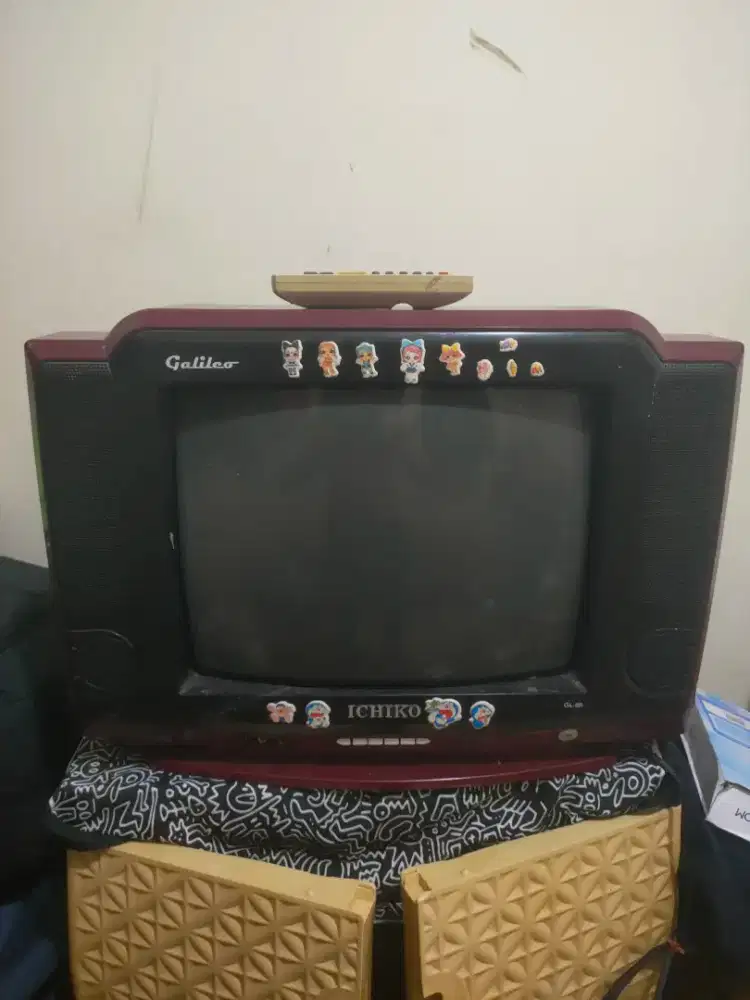 Tv tabung ichiko 14 inch