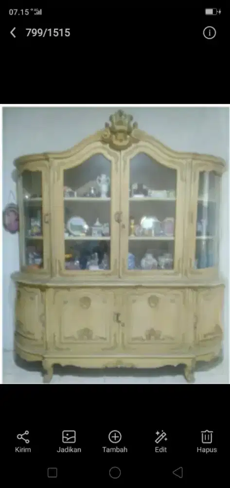 Lemari Pajangan Kayu Jati Asli