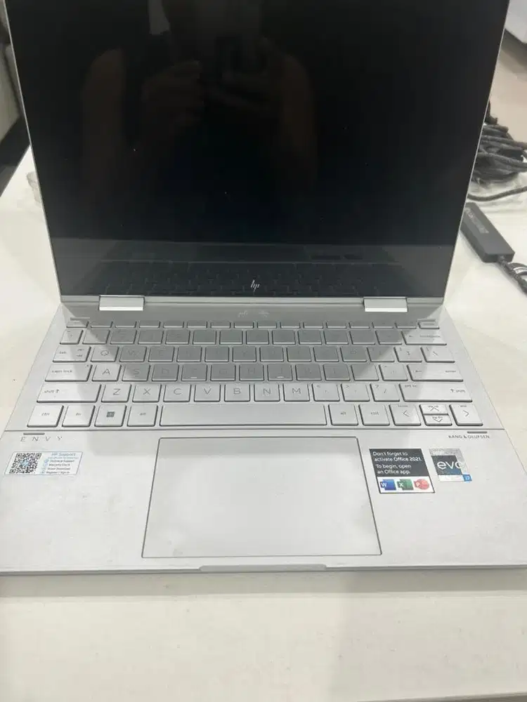 Dijual laptop HP envy x360 intel core i7 ram 12gb