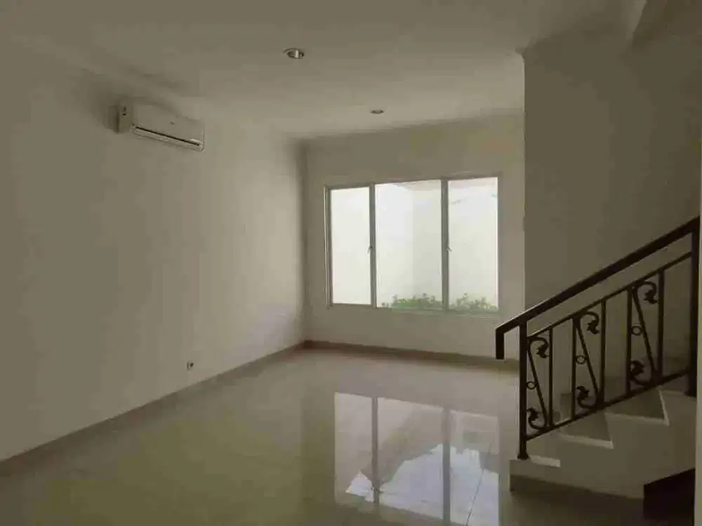 Murah nih Rumah luas 7x17 Cluster Laseine JGC bisa KPR