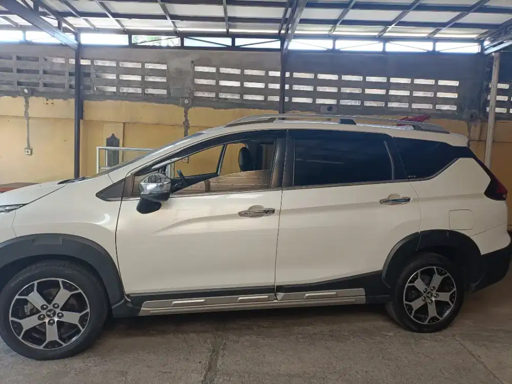 Xpander CROSS At 2021