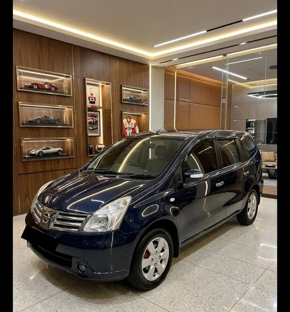 Nissan Grand livina 2011 Bensin