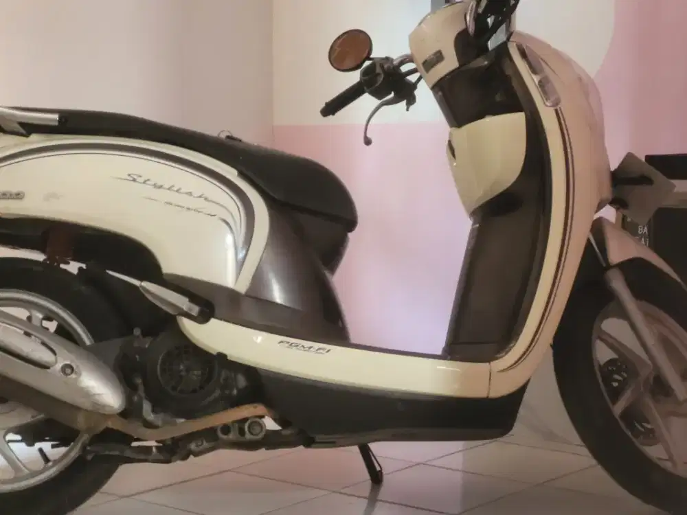 For sale,scoopy esp iss tahun 2015,pajak hidup 10,5