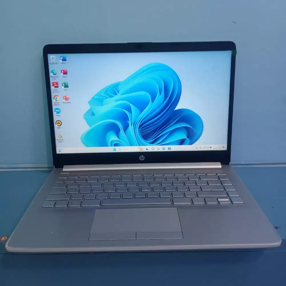 HP 14s - CF2517TU
