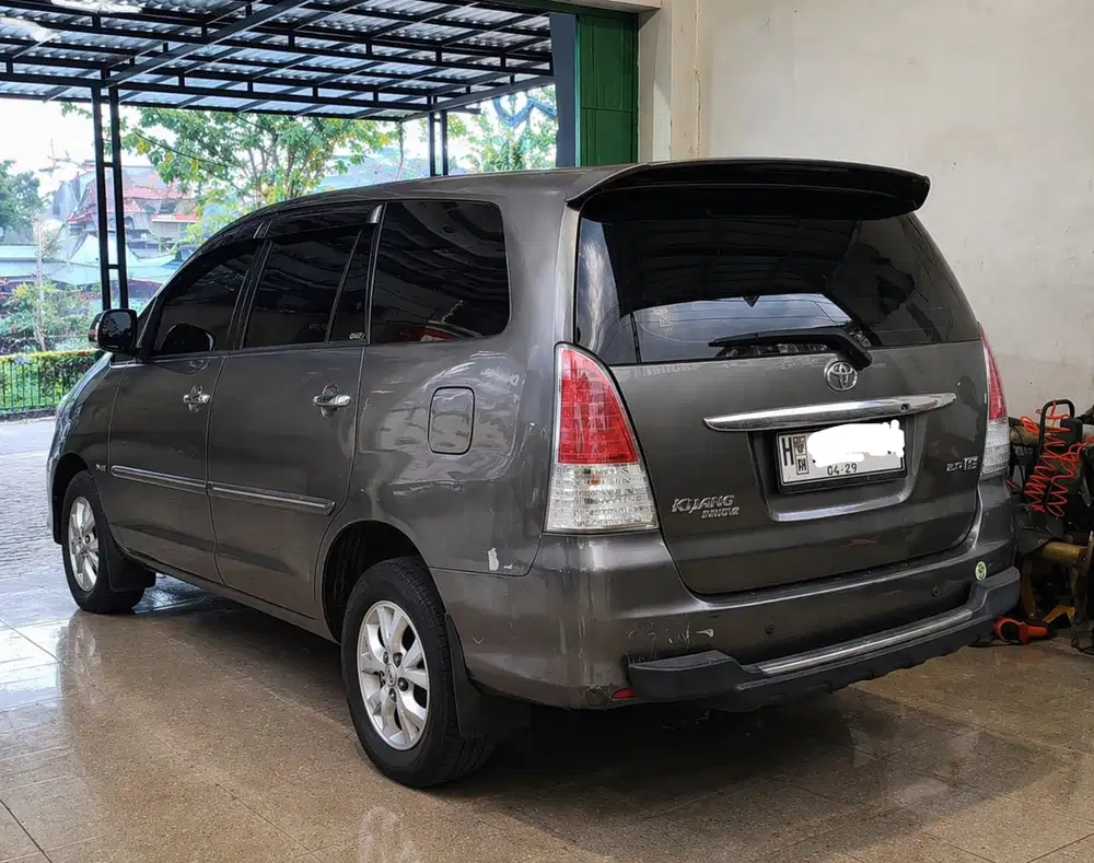 Toyota Kijang Innova 2009 tipe G 2.0 Bensin
