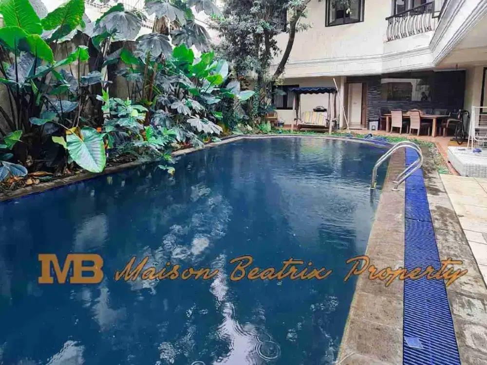 DIJUAL RUMAH DG PRIVAT POOL, INE GATE SISTEM AMAN DAN NYAMAN. TAMAN GIRI LOKA, BSD