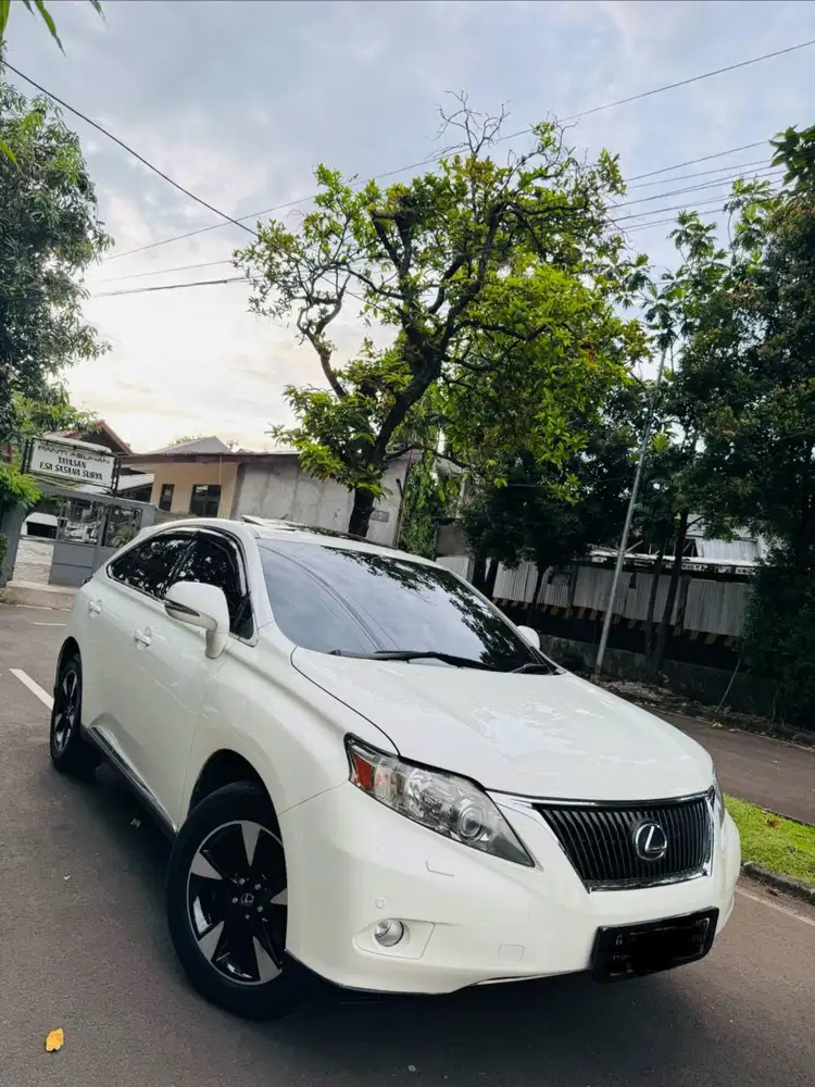 Lexus RX270 Sunroof Guanteng Siap pakai