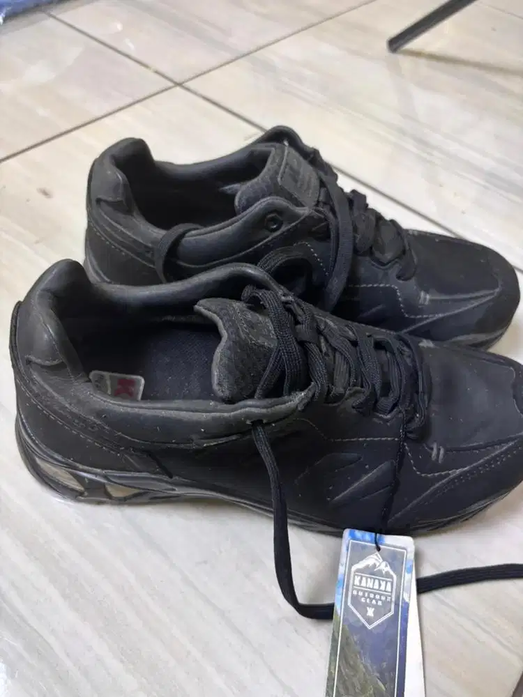 Sepatu outdoor/Hiking K2