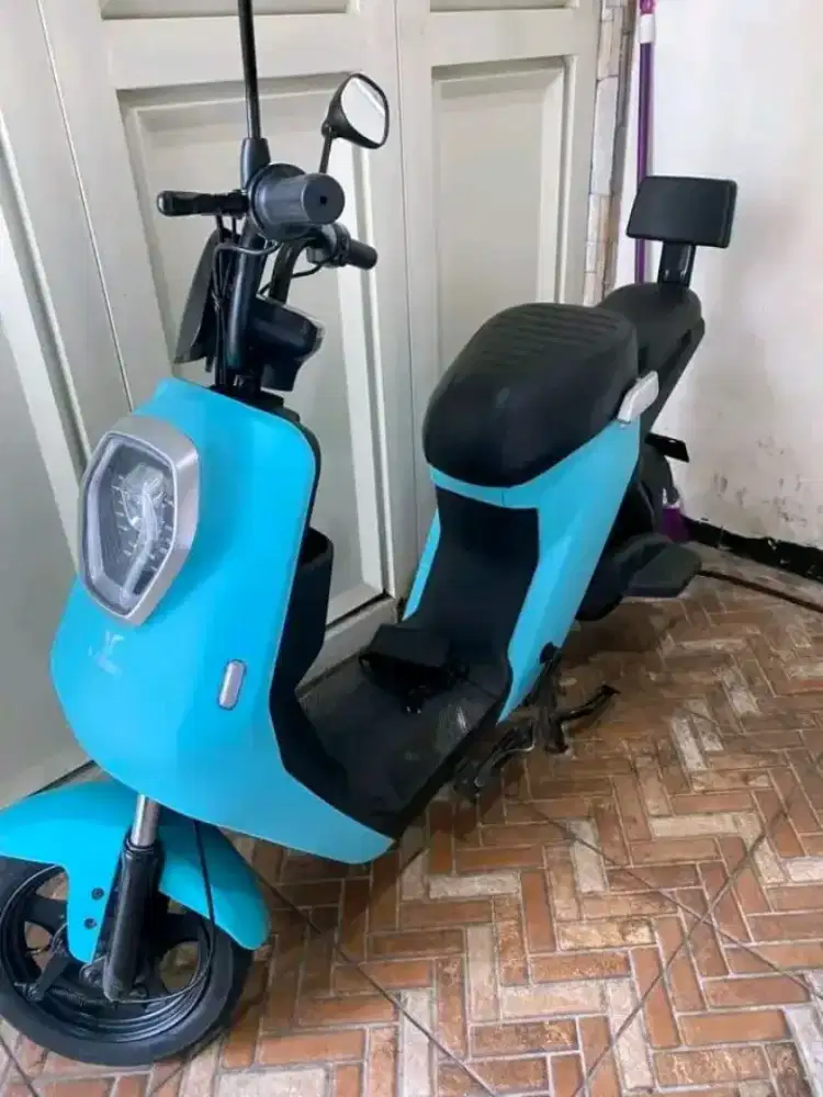 Sepeda listrik uwinfly m60