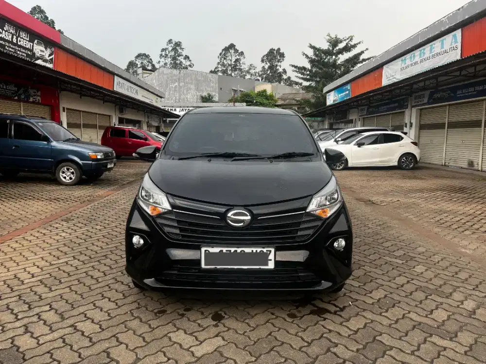 DP 5JT SIGRA R DLX AT 2022 BLACK EDITION